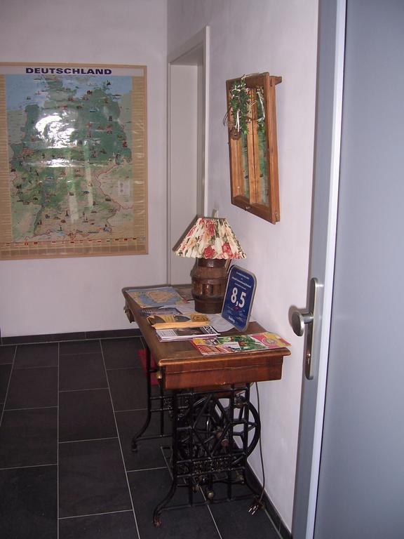 Altstadt Ferienwohnung Stralsund Mit Parkplatz ภายนอก รูปภาพ